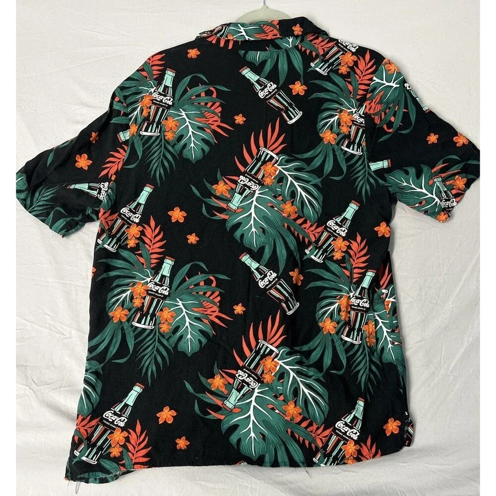 Vintage Coca Cola Hawaiian Aloha Shirt‎ Button Down Short Sleeve Men Size Medium